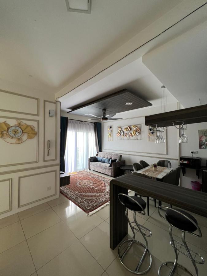 Ourstay @ Swiss Garden Residence Kuantan Bagian luar foto